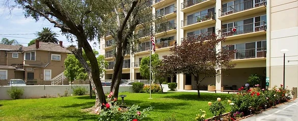 Image of Mount Rubidoux Manor (1)