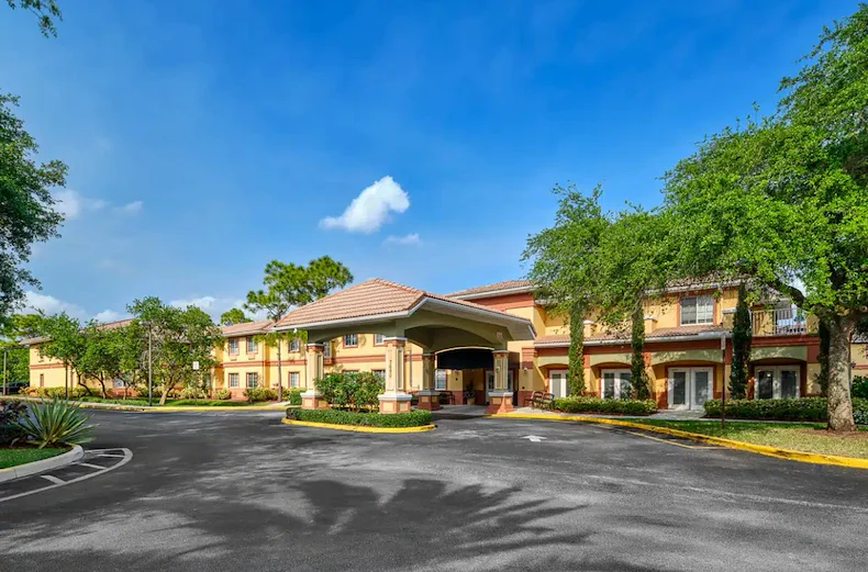 Image of Wickshire Tamarac (1)