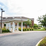 Image of Eden Vista Burr Ridge Senior Living (1)