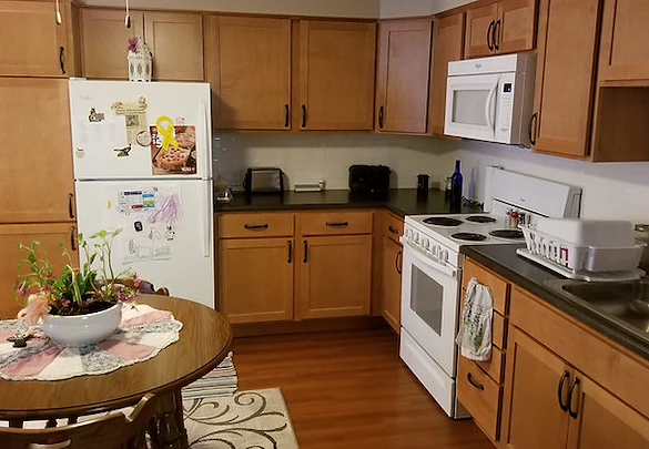 United Manor independent senior living in DeWitt, Iowa apartment kitchen