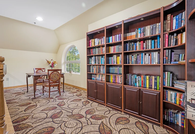 Image of Manor on the Hill (7)