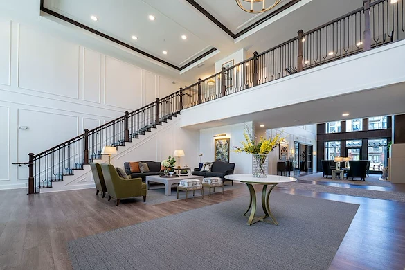 Image of Amira Bloomington (2)