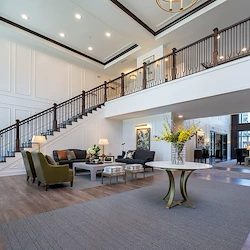 Image of Amira Bloomington (2)