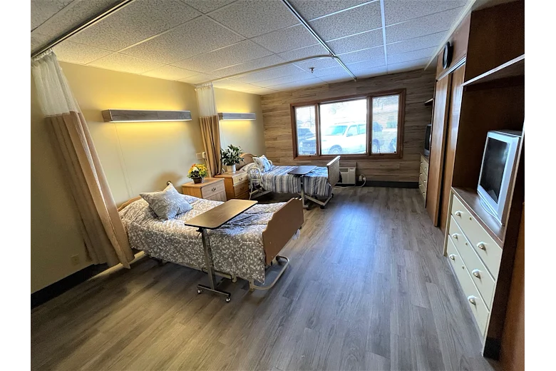 beautiful semi private room options