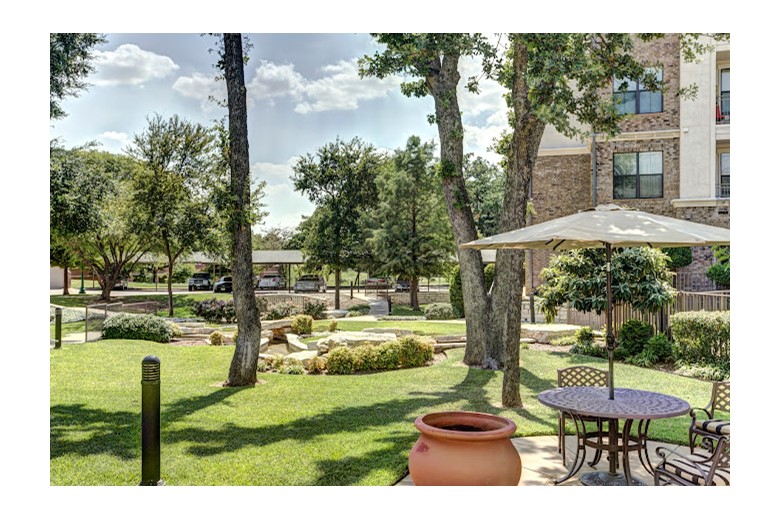 Image of Conservatory at Keller Town Center (10)