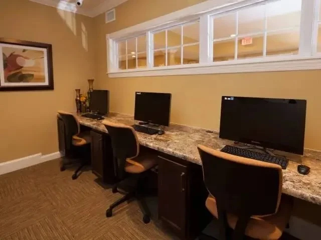 Image of Wayside Oaks (5)