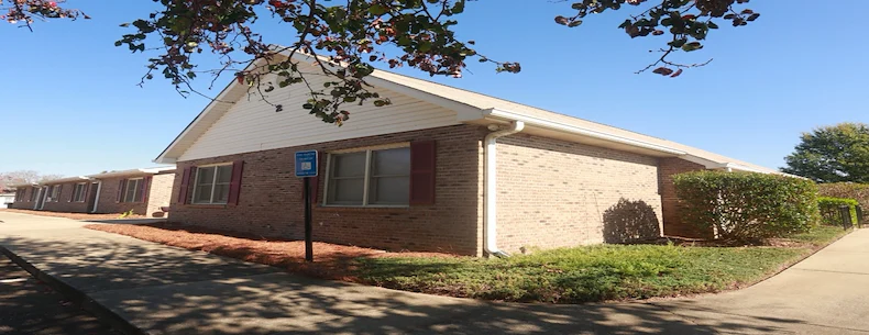 Image of Colonial Gardens of Warner Robins (1)