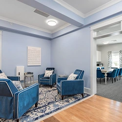 Pineview Cottage Assisted Living and Memory Care Entry 