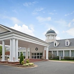 Image of Colonnades Healthcare Center (1)