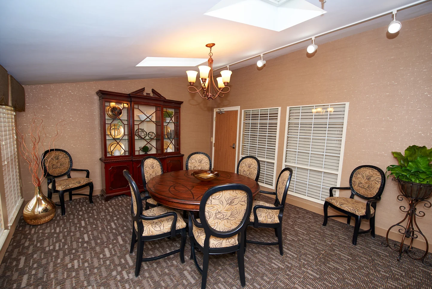 Image of Country Club Retirement Center Senior Living (4)