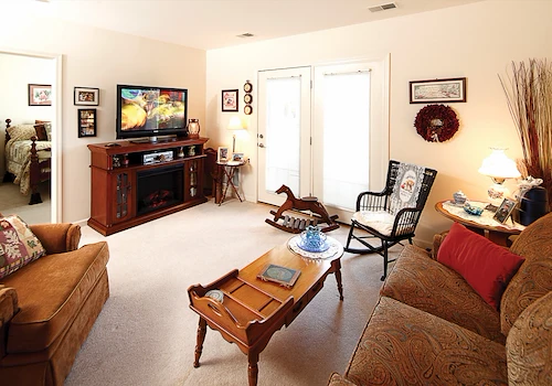 Image of Brighton Square Senior Apartments (4)