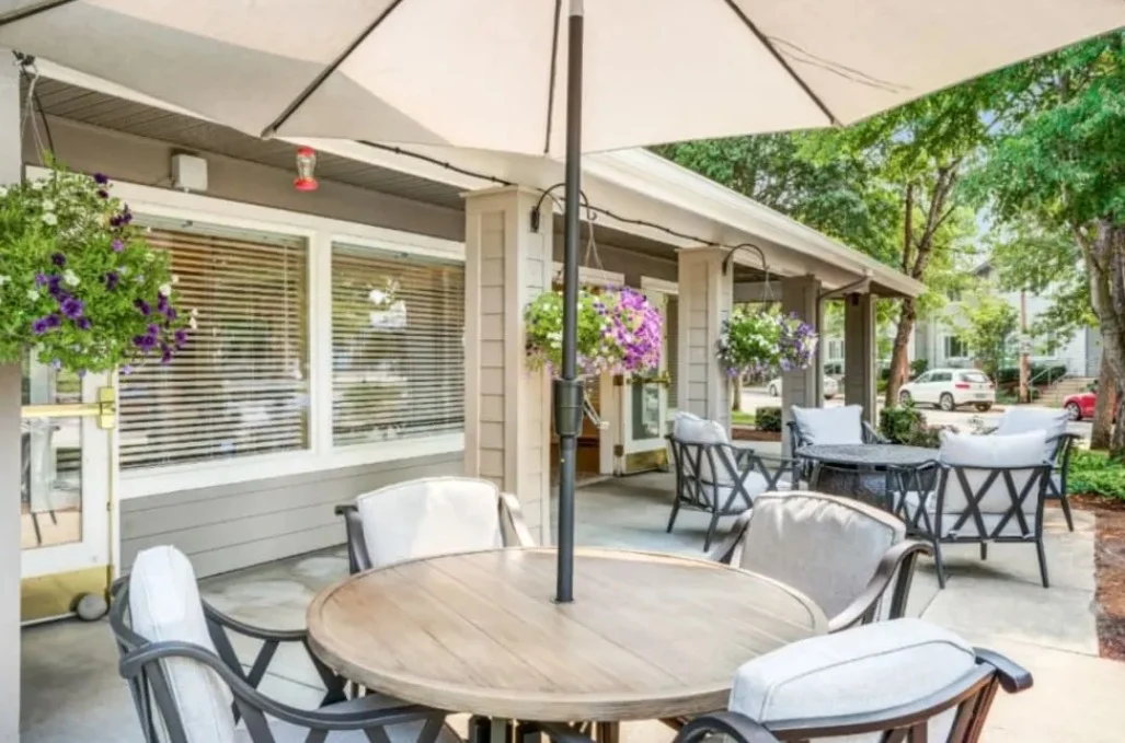 Image of Woodside Senior Living (10)