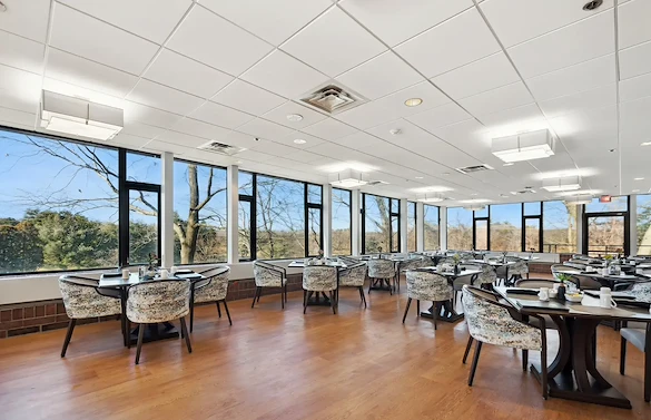 Image of AVIVA Country Club Heights (7)