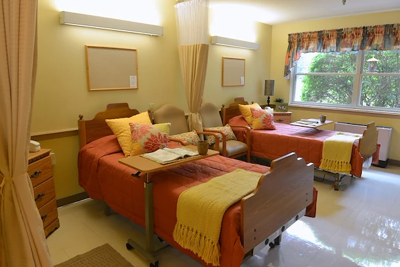 Image of Laurels Of Worthington (7)