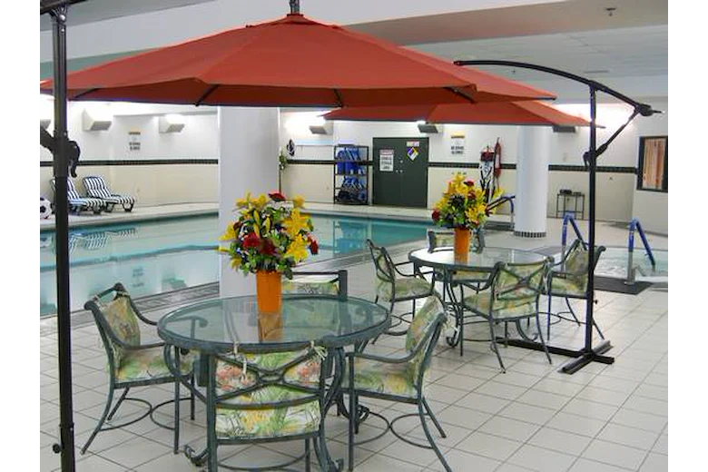 Pool & Spa