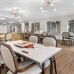 Image of Holiday Redbud Hills (6)