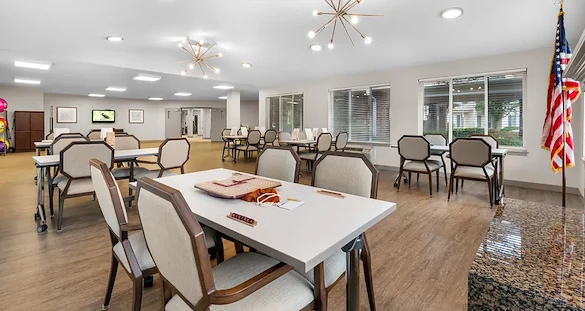 Image of Holiday Redbud Hills (6)