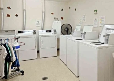 Image of Mueller Manor Apartments (3)