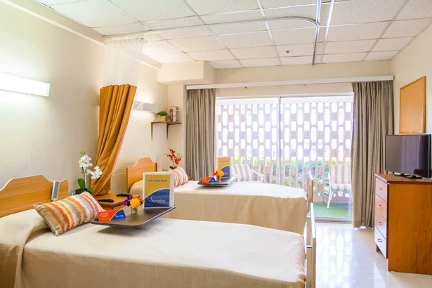 Image of Golfcrest Nursing Center (5)