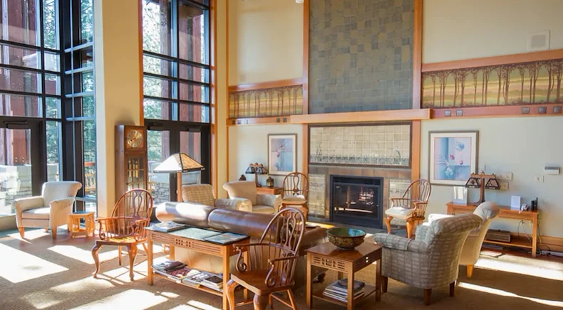 Image of Touchmark at Mount Bachelor Village (4)