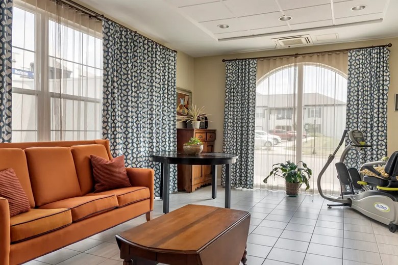 Image of The Laurel at Norterre Senior Living (10)