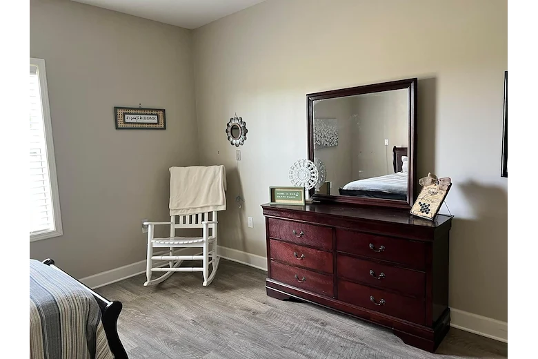Image of BeeHive Homes of Brookhaven (2)