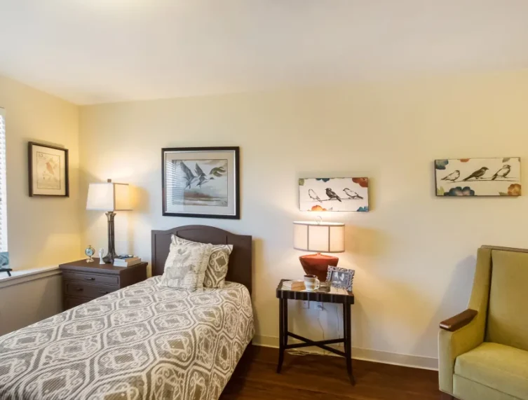 Vineyard Place Assisted Senior Living Memory Care in Murrieta, CA bedroom