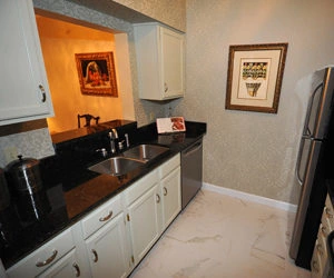 Image of Royal Oaks Retirement Community (4)