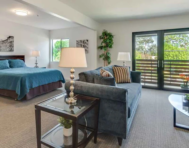 Image of AvantGarde Senior Living - Tarzana (7)