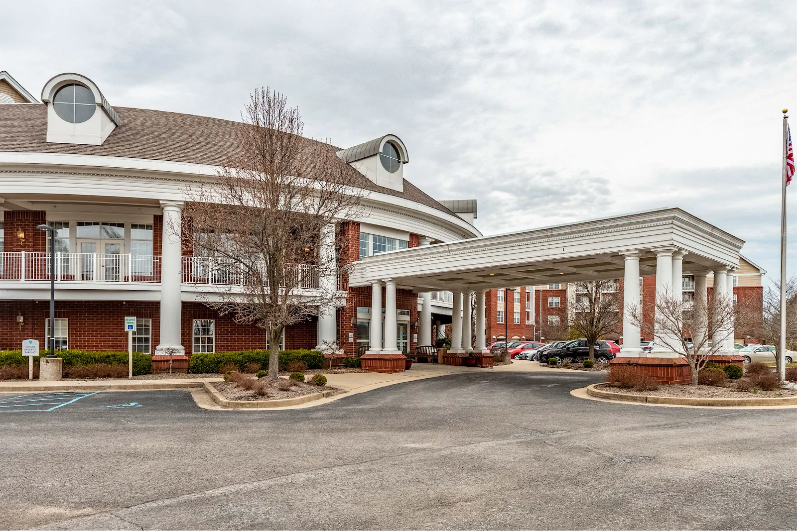 Image of Elison Independent & Assisted Living of Maplewood (1)