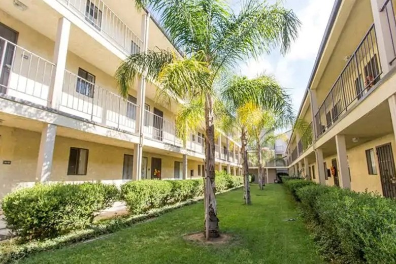 Image of Canterbury Court Senior Apartments (3)