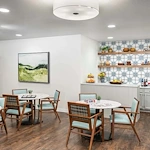 Image of Rivercrest Place (6)