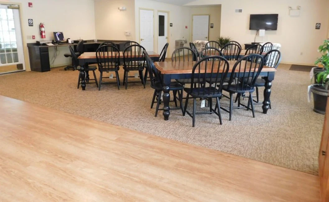 Image of Silver Spring Courtyards (3)