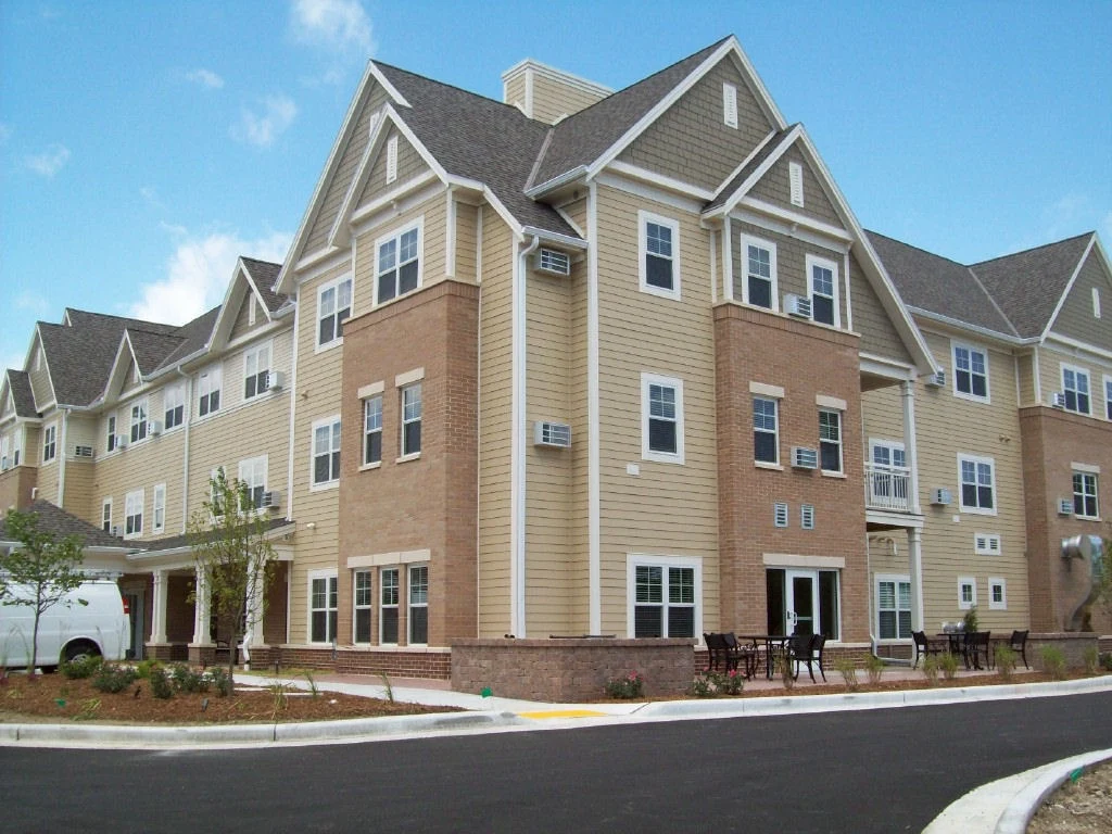 Image of Deerwood Crossing Senior Residence (1)