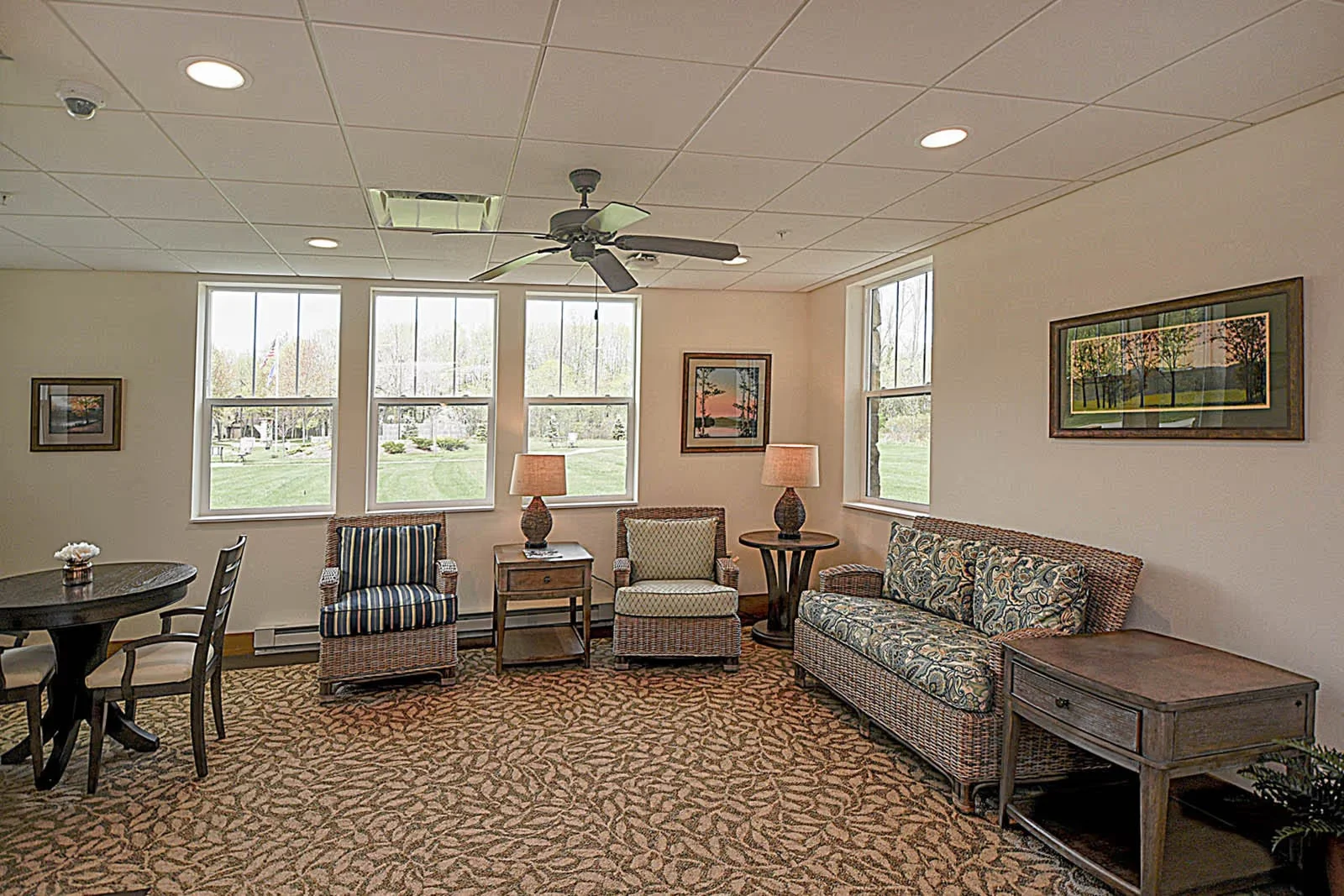 Image of Oak Park Place Menasha (9)