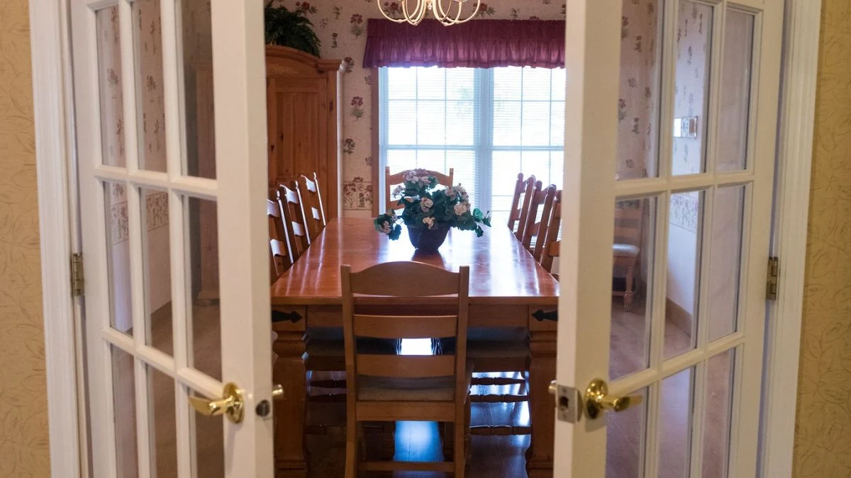 Image of Kingston Residence of Vermilion (6)