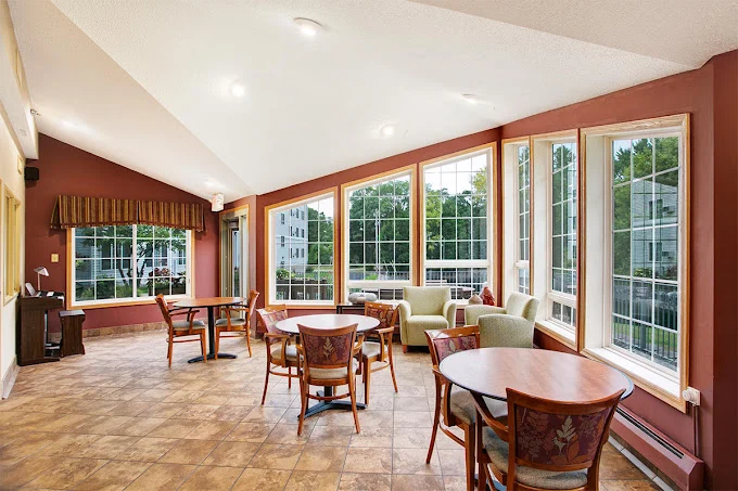 Image of Oak Crest (5)