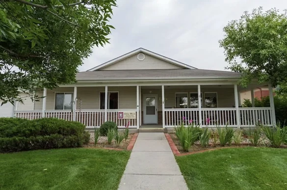 Image of Ashley Manor - Evans 3 (1)