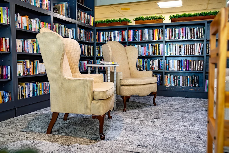 Heatherwood Senior Living library