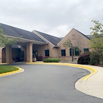 Image of Autumn Lake Healthcare At Oak Manor (1)