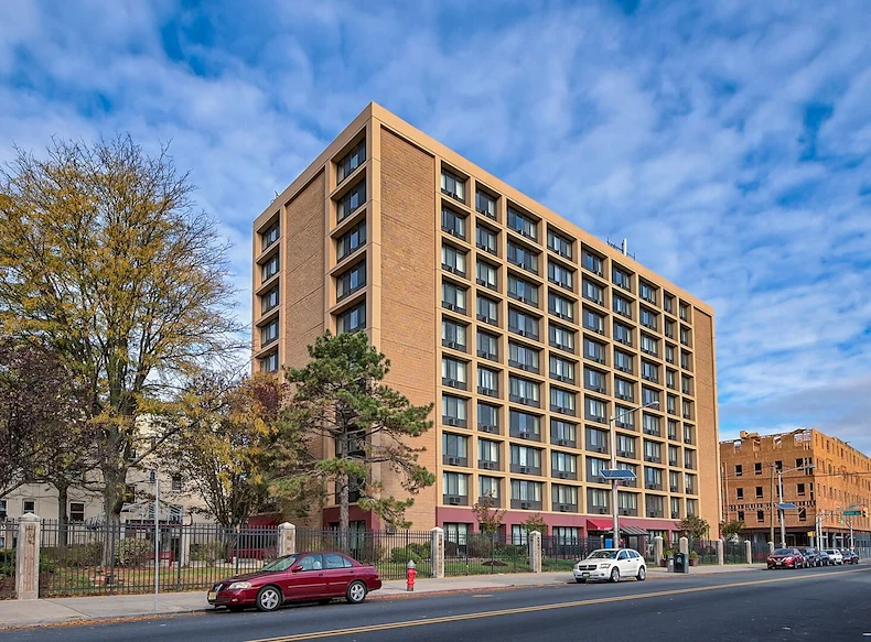 Image of Ocean Towers (1)