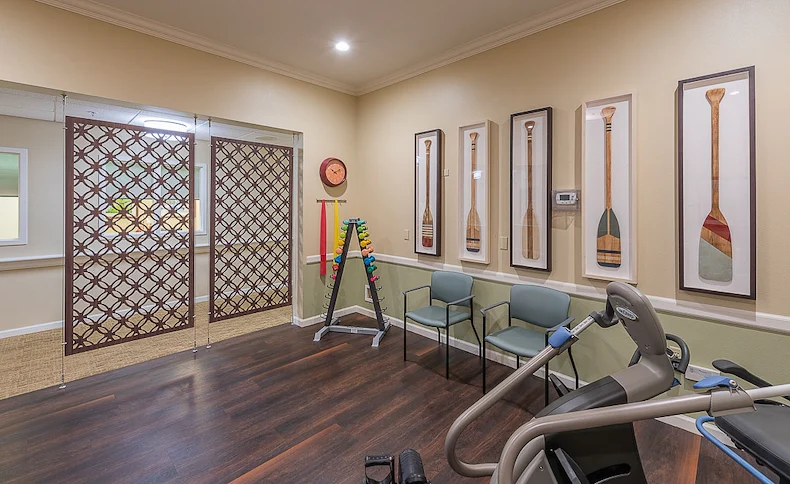 Image of The Colonnade at Beckett Lake (6)