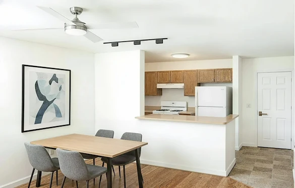 Image of Heron Pond (6)