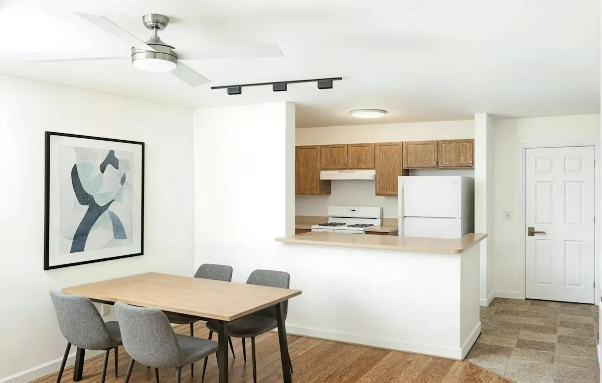 Image of Heron Pond (6)