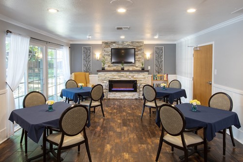 Image of Redwood Cove Healthcare Center (3)