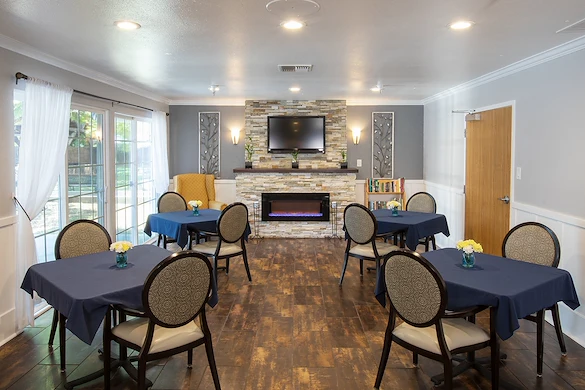 Image of Redwood Cove Healthcare Center (3)