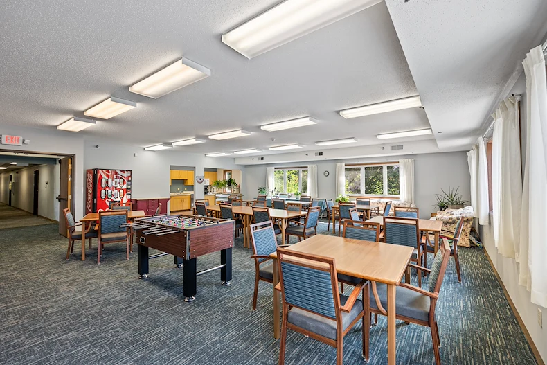 Image of Lakeland Shores Apartments (5)