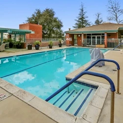 Image of Royal Oaks Senior Living (3)