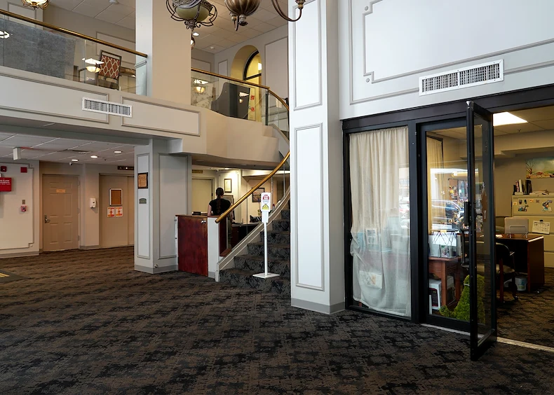 Image of Amber Court of Elizabeth (7)