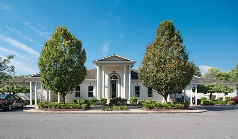 Image of Lewisburg Healthcare Center (1)